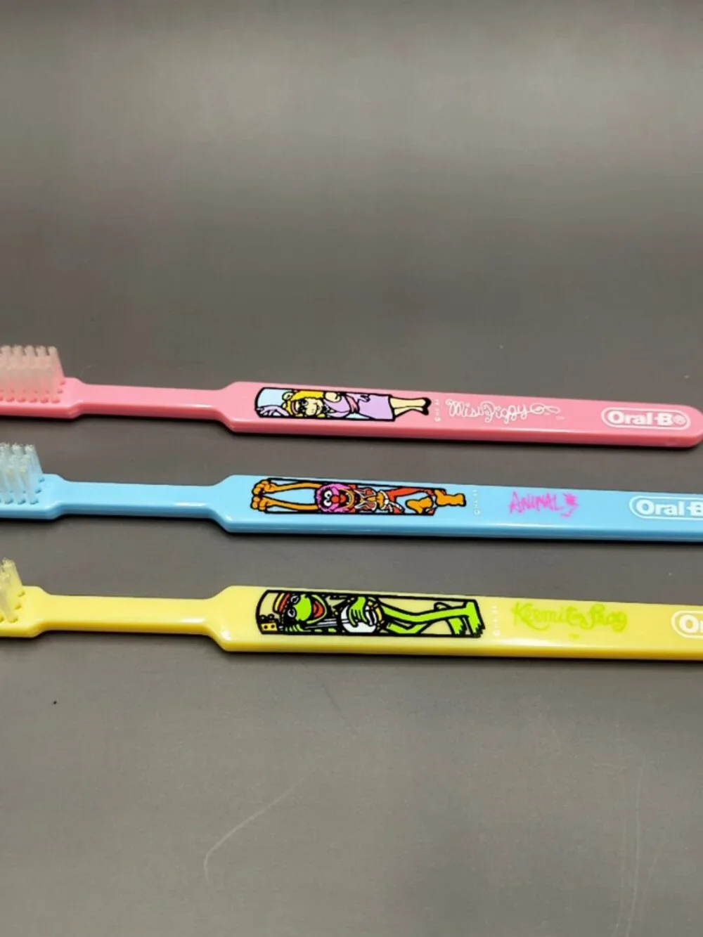 Muppets Oral B Childs Toothbrush Lot Kermit Animal Miss Piggy Vintage 1989